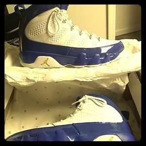 Air Jordan 9 Retro